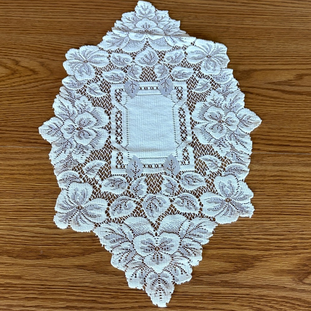 Elegant White Lace Table Runner
